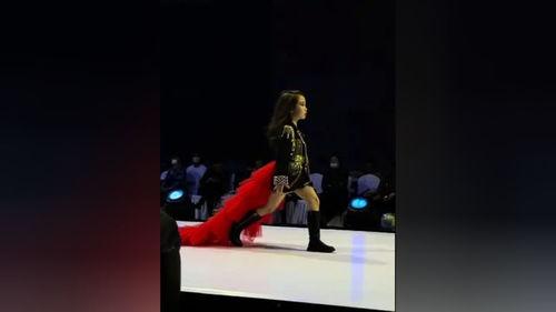 中国t台走秀视频,中国T台走秀风采掠影