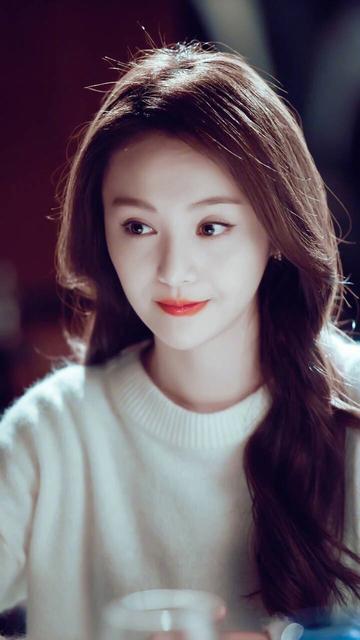 网易视频郑爽,从明星到话题女王，她的成长与蜕变